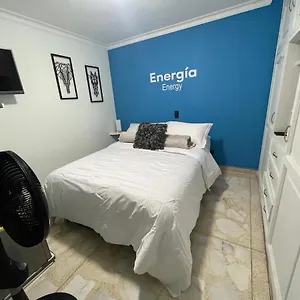 https://nuevo-y-moderno-alojamiento-laureles-habitacion-privada.colombiamedellinhotels.com